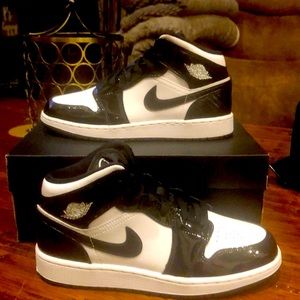 Air Jordan 1 Mid All Star Weekend